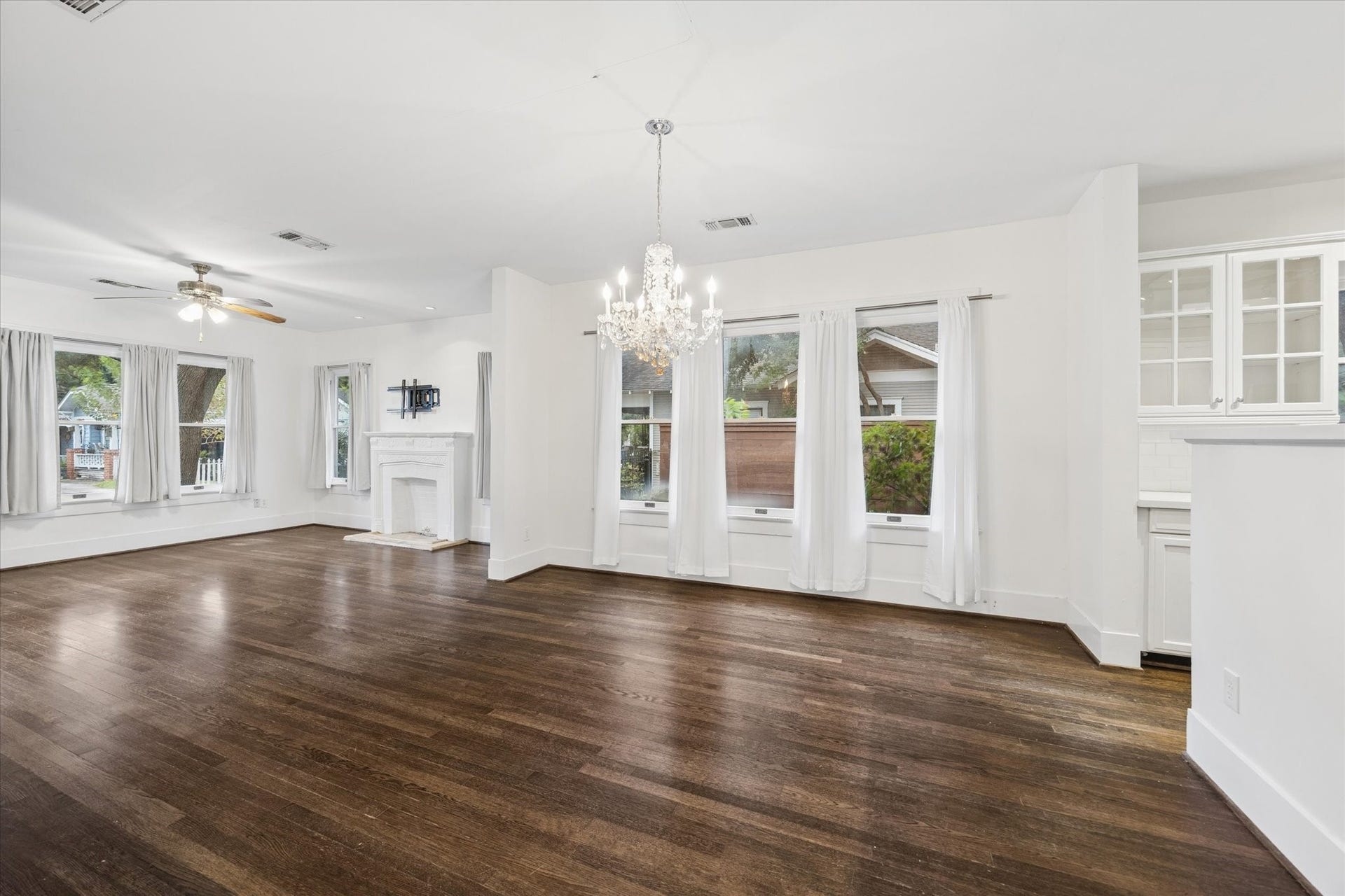 1103 Walling Street, Houston, TX 77009 1103 Walling Street, Houston, TX 77009