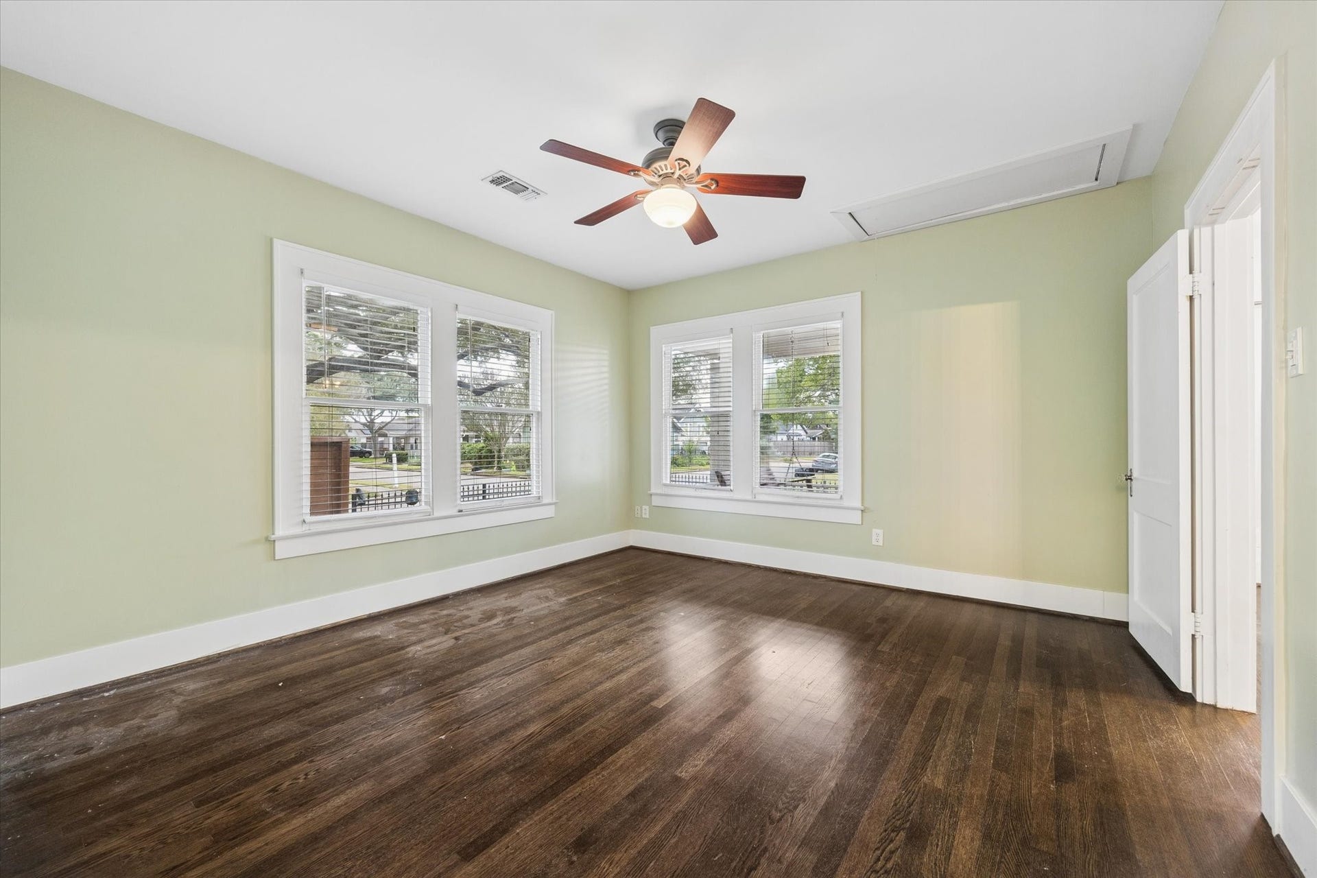 1103 Walling Street, Houston, TX 77009 1103 Walling Street, Houston, TX 77009