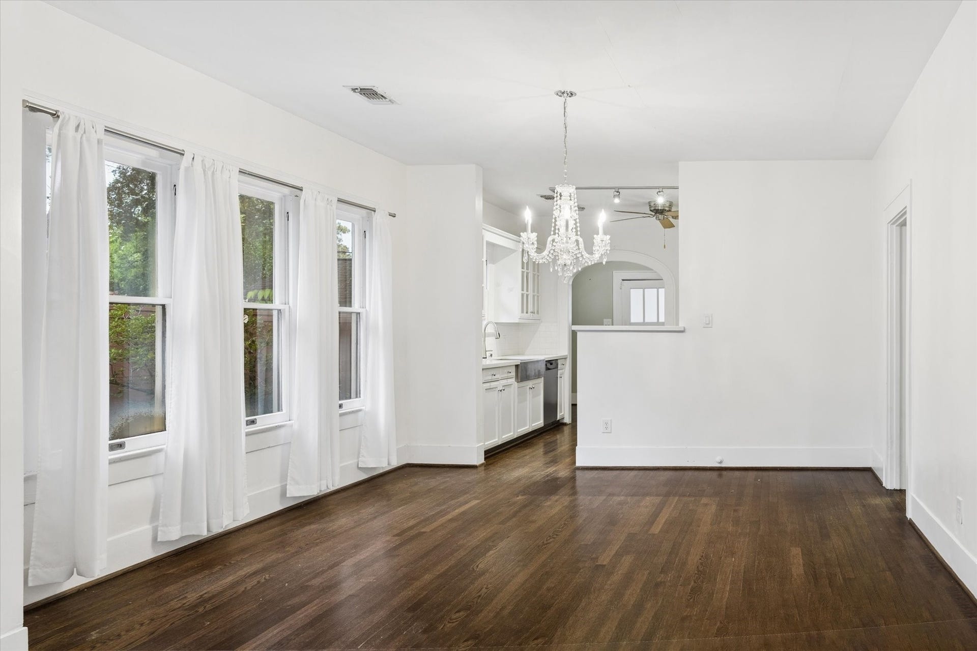 1103 Walling Street, Houston, TX 77009 1103 Walling Street, Houston, TX 77009