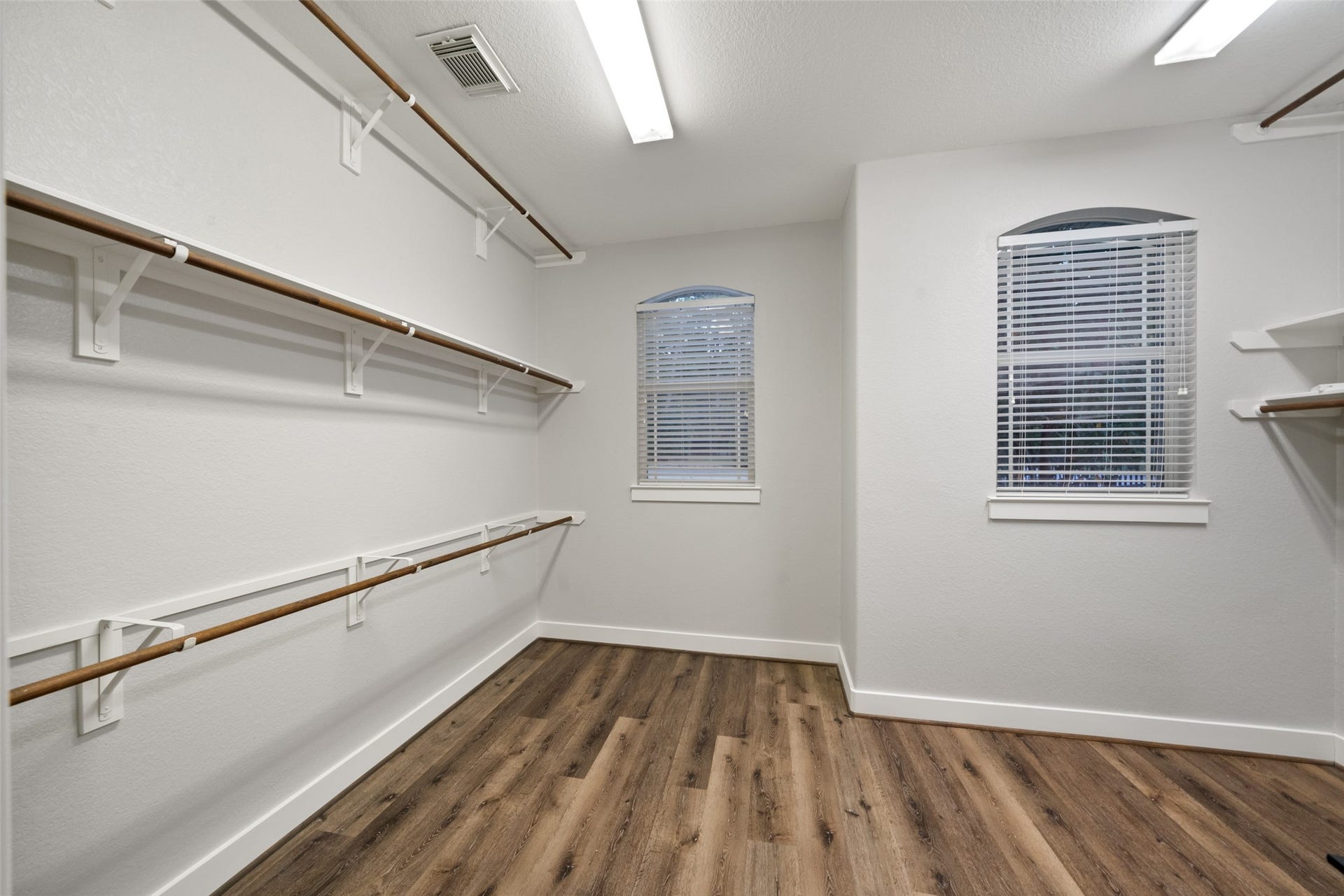 13601 Falcon Court, Montgomery, TX 77356 13601 Falcon Court, Montgomery, TX 77356