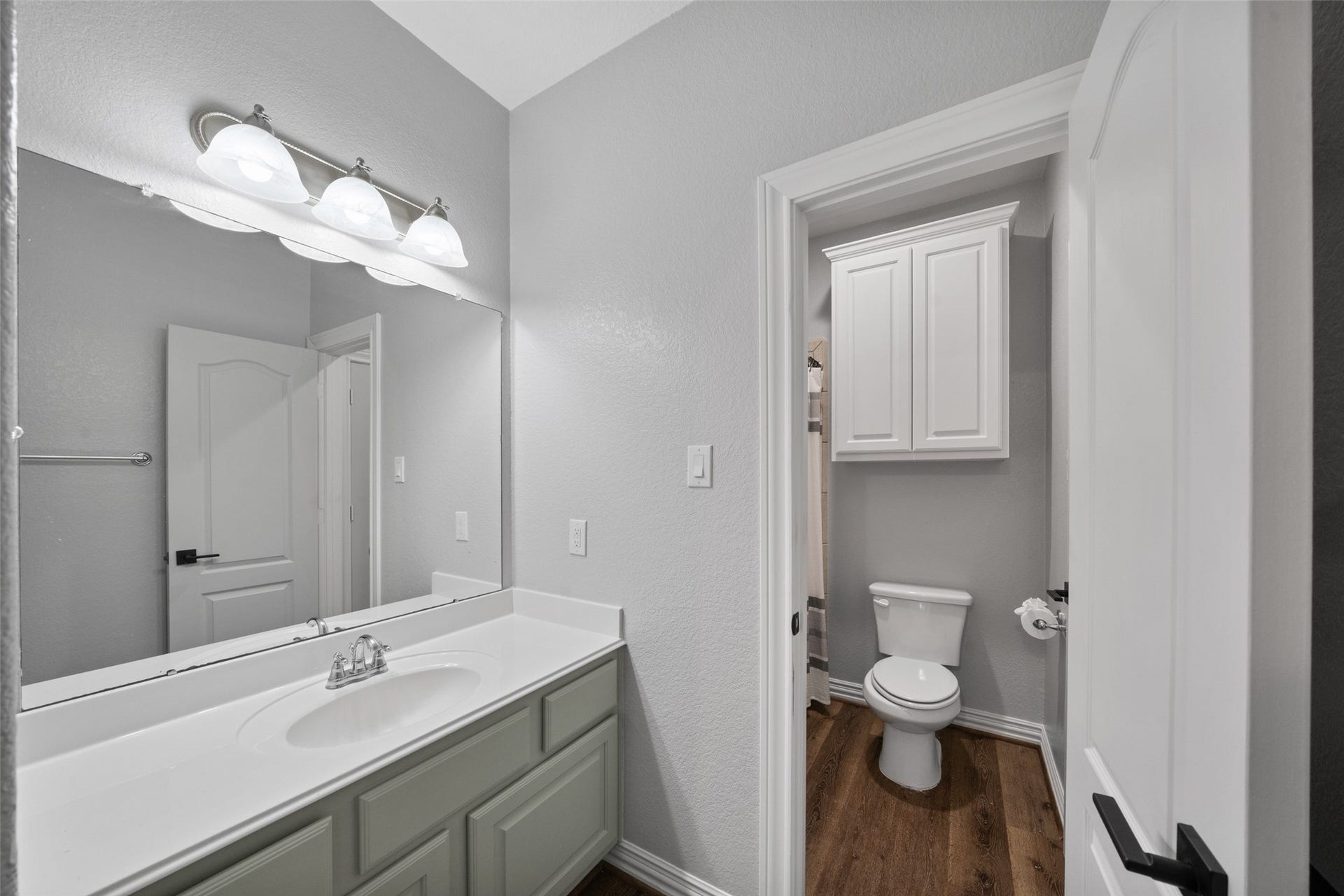 13601 Falcon Court, Montgomery, TX 77356 13601 Falcon Court, Montgomery, TX 77356