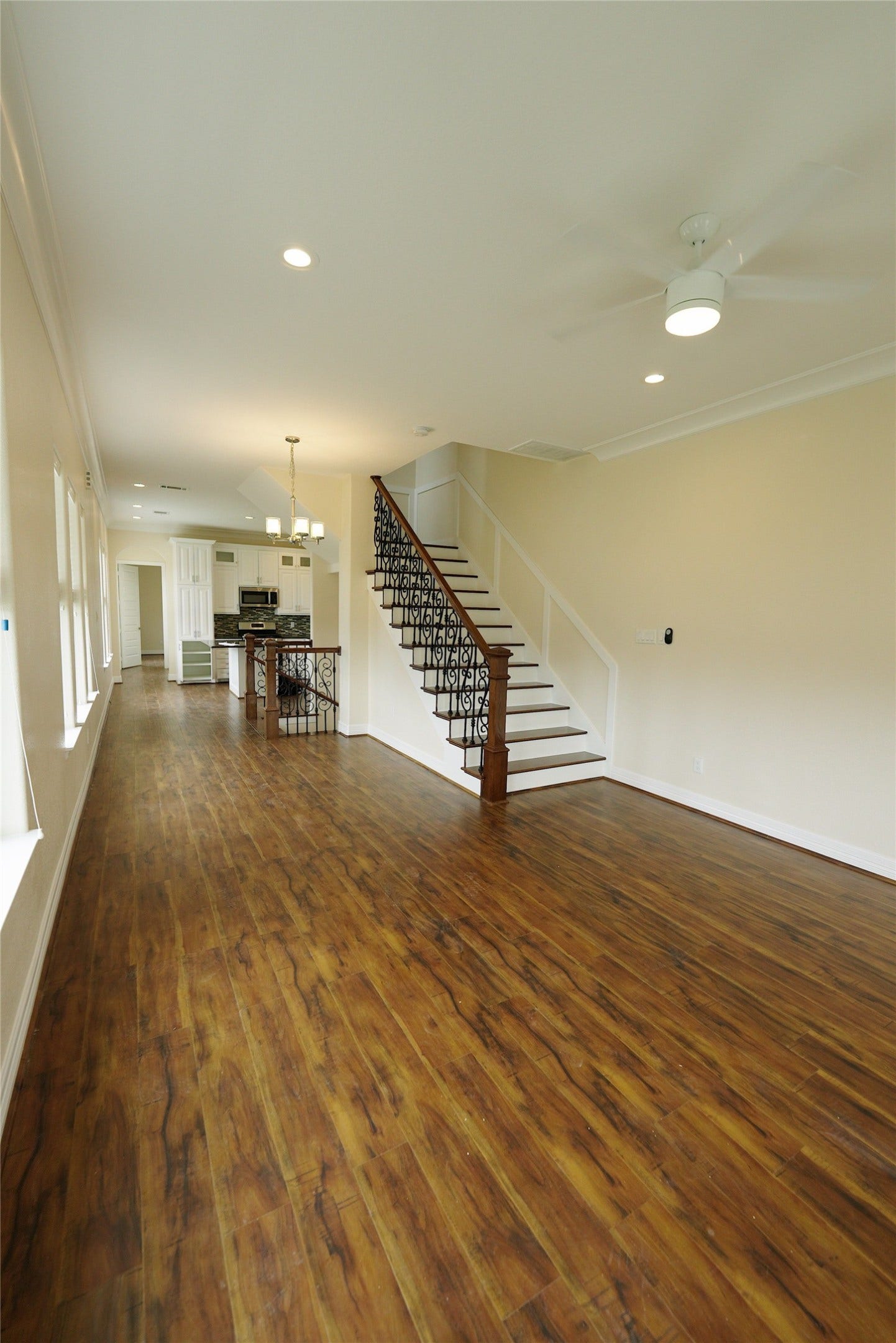 1013 10th Street, Galveston, TX 77550 1013 10th Street, Galveston, TX 77550