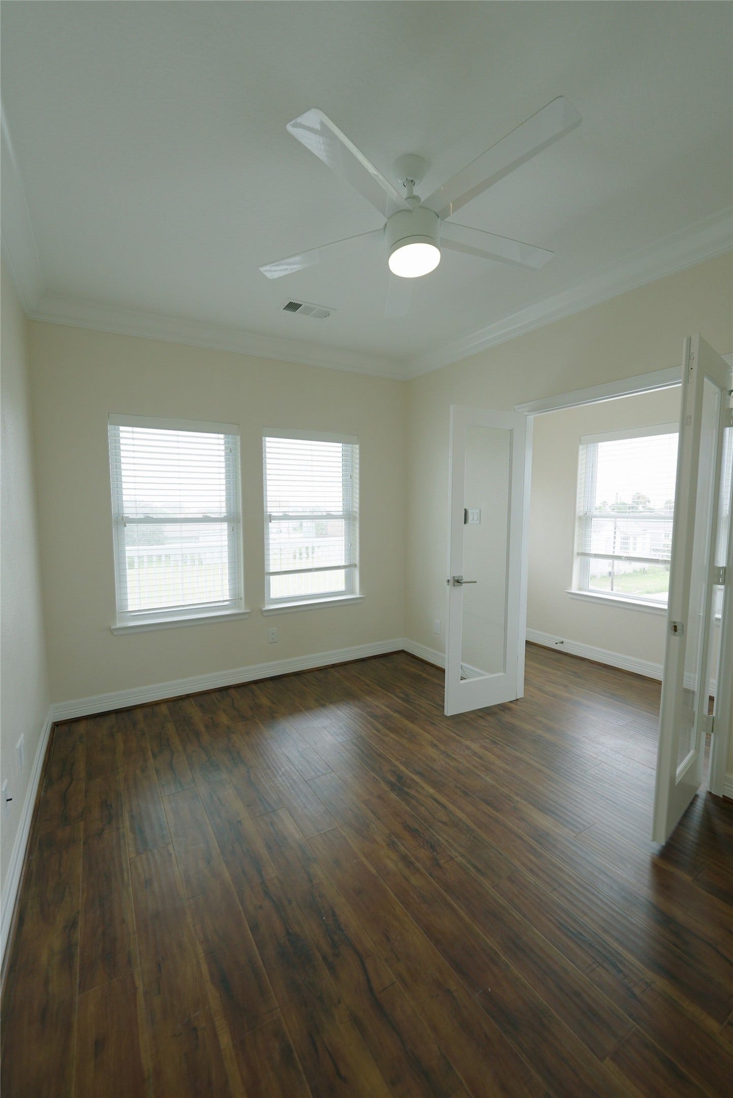 1013 10th Street, Galveston, TX 77550 1013 10th Street, Galveston, TX 77550