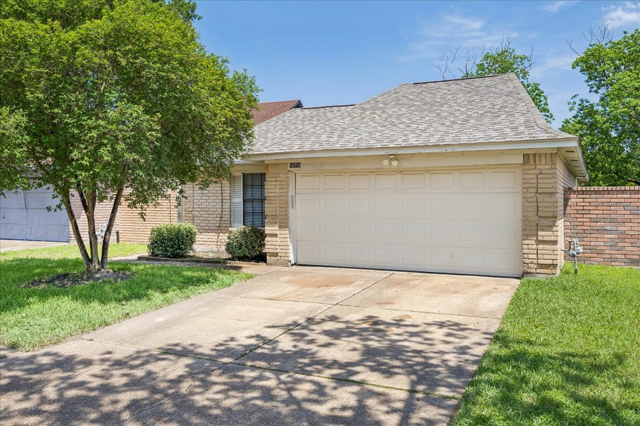 Property photo for 10710 Staghill Drive, Houston, TX