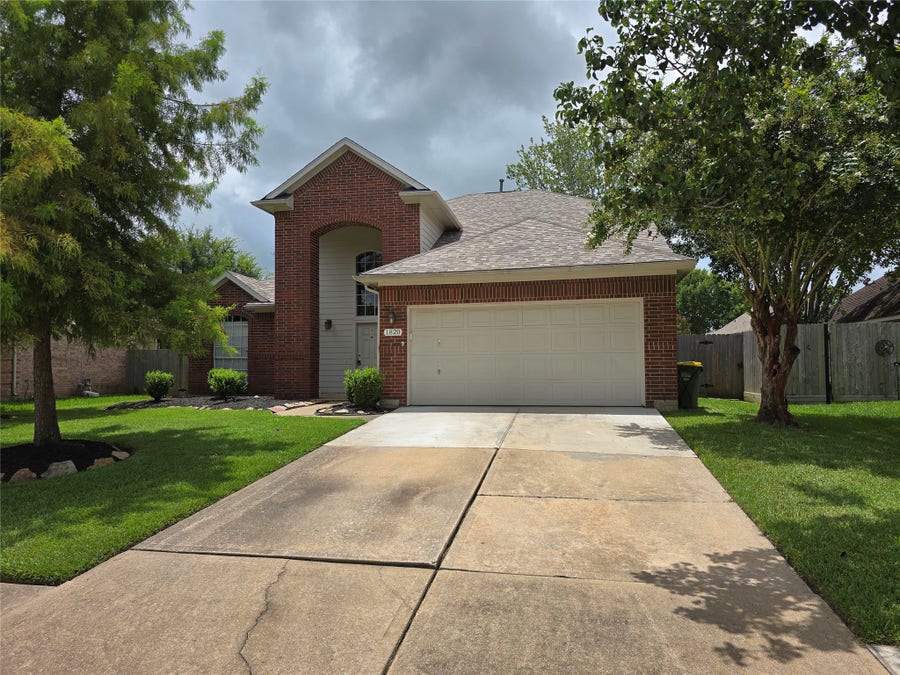 Property photo for 1820 Branch Hill Drive, Pearland, TX