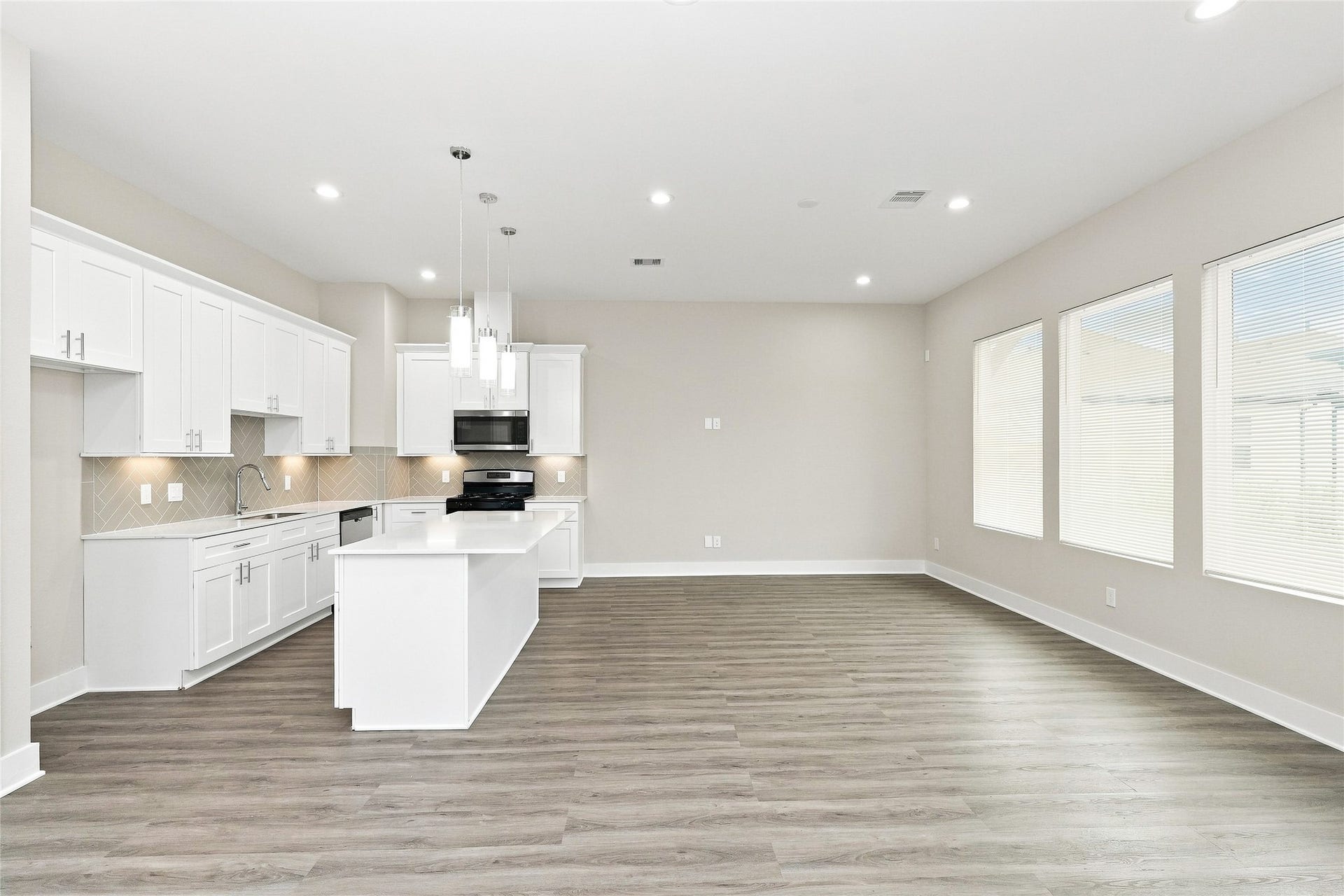 8316 Curry Road, #A, Houston, TX 77093 8316 Curry Road, #A, Houston, TX 77093