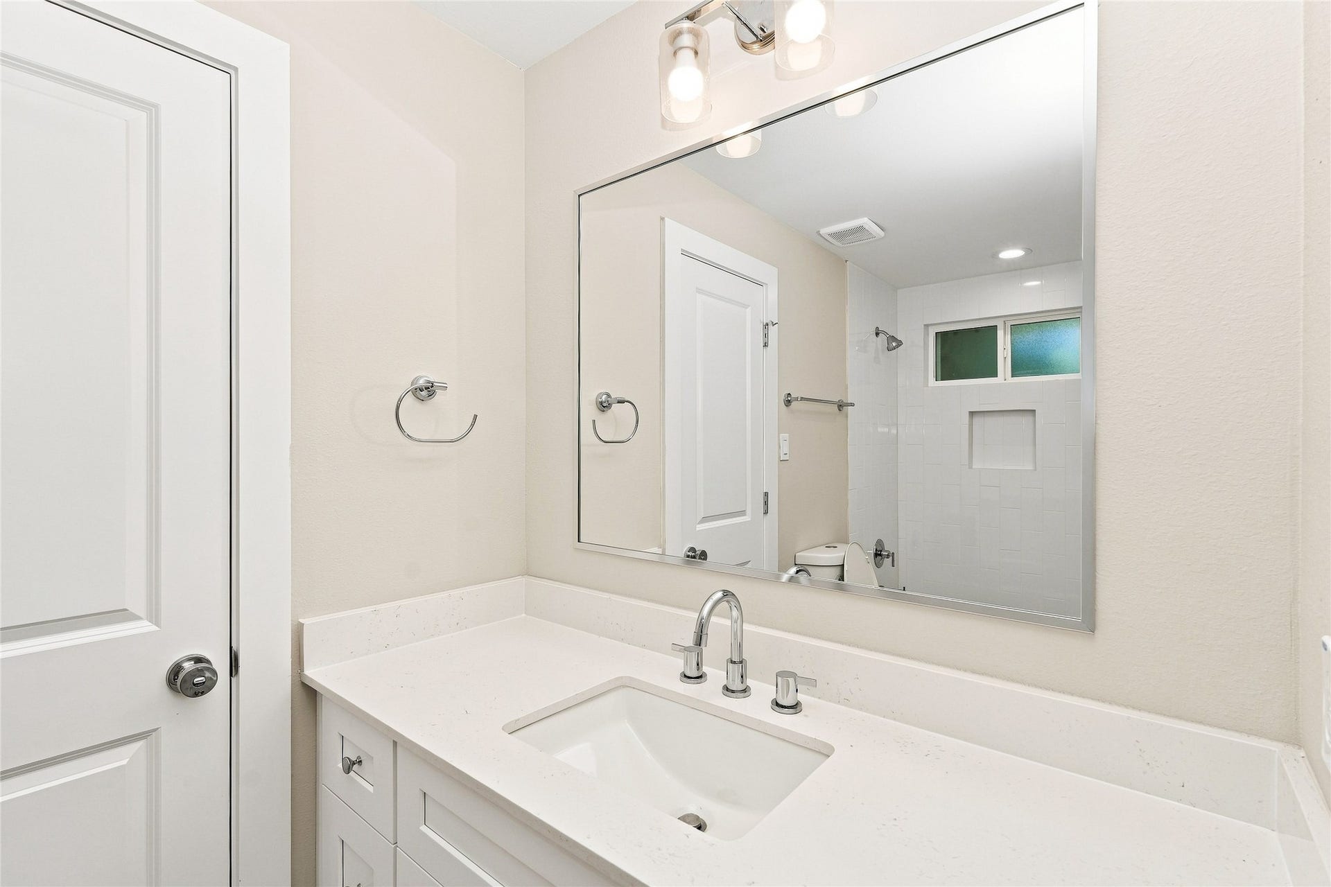 8316 Curry Road, #A, Houston, TX 77093 8316 Curry Road, #A, Houston, TX 77093
