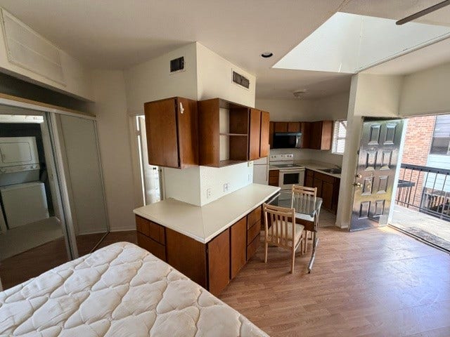 7901 Cambridge Street, #140, Houston, TX 77054 7901 Cambridge Street, #140, Houston, TX 77054
