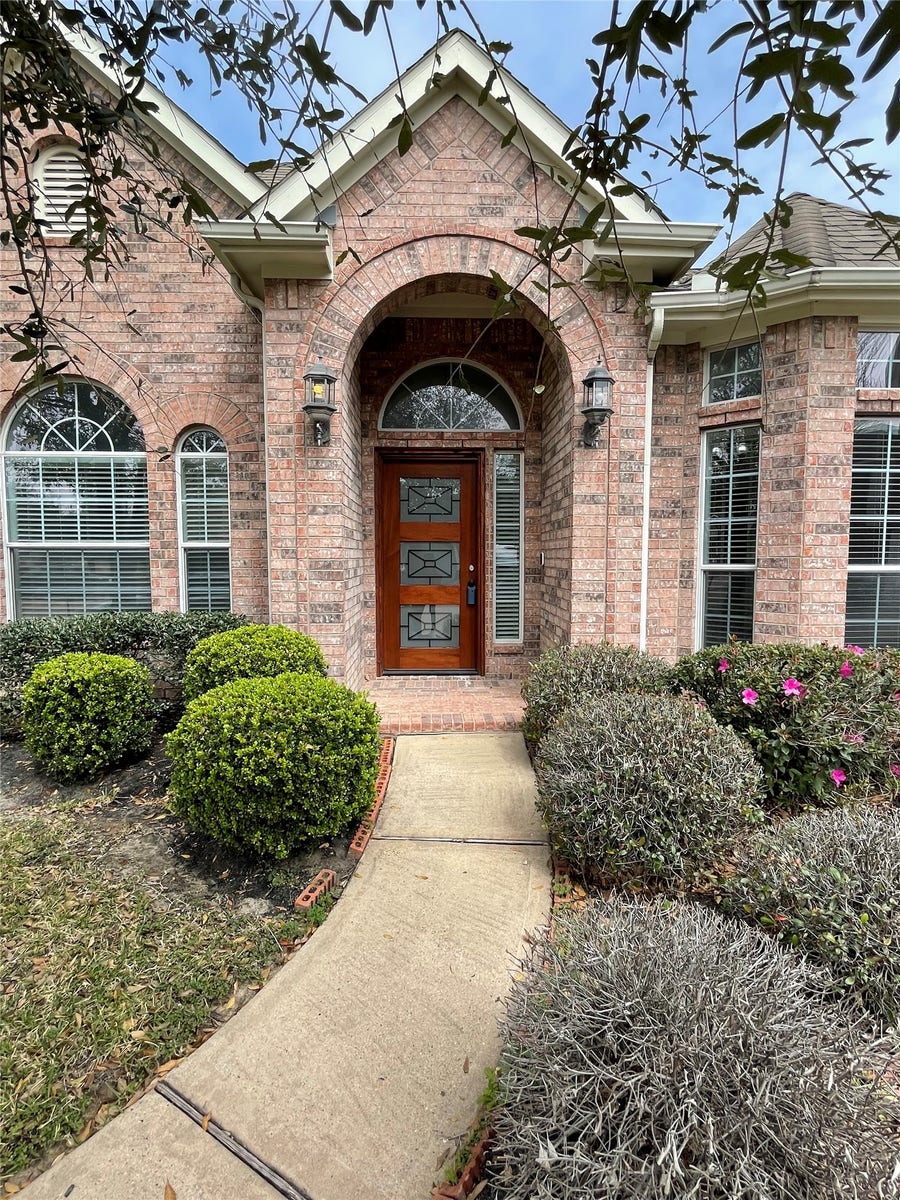 Property photo for 17606 Mossy Brook Court, Cypress, TX