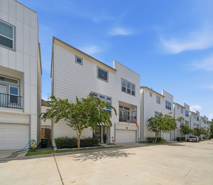 Property photo for 9007 Lonestar River Lane, Houston, TX