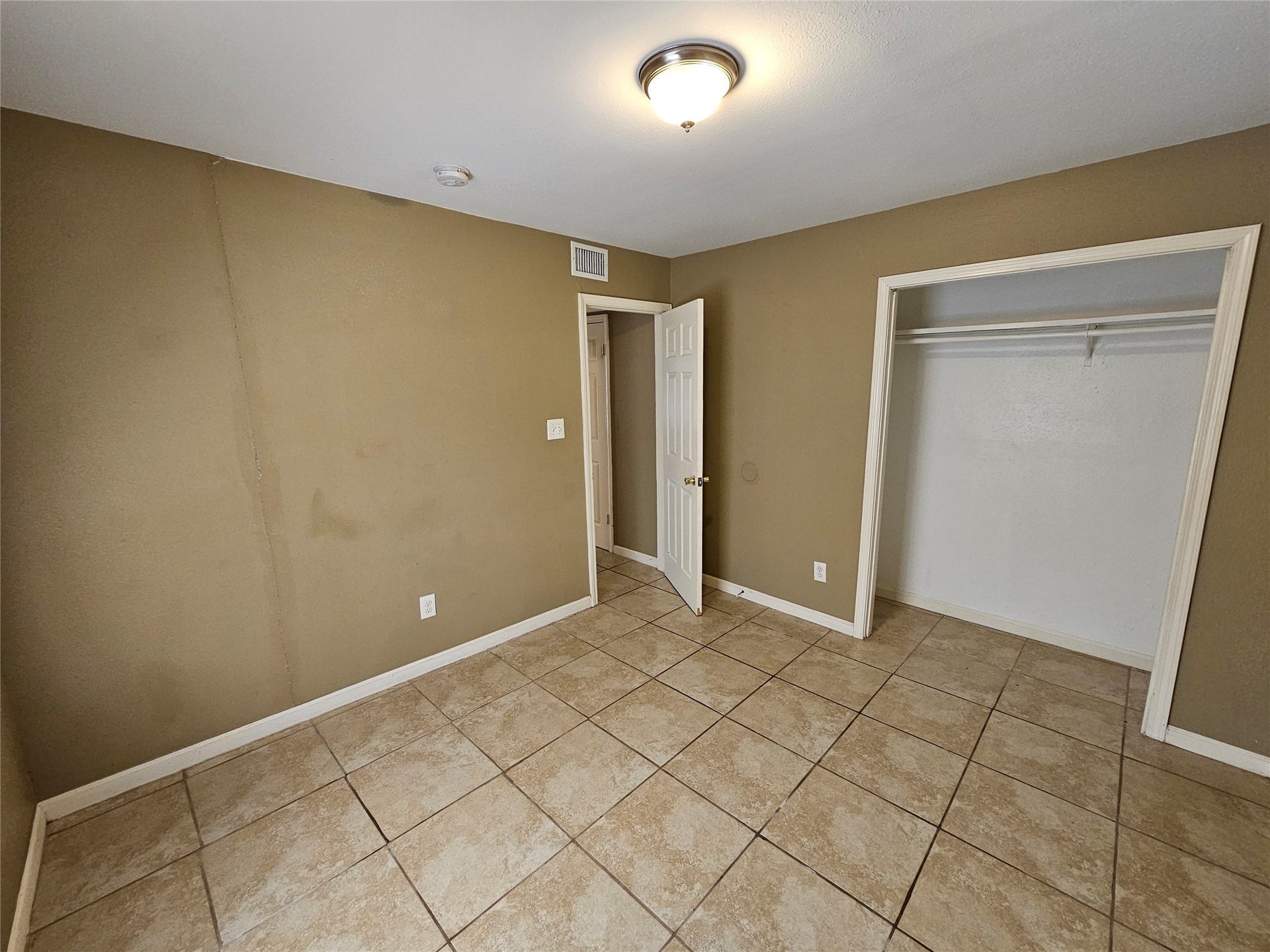 1502 Oleander Drive, #A, La Marque, TX 77568 1502 Unit A bedroom 1