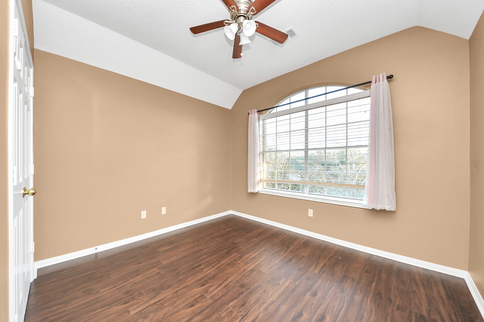 4703 Zachary Lane, Sugar Land, TX 77479