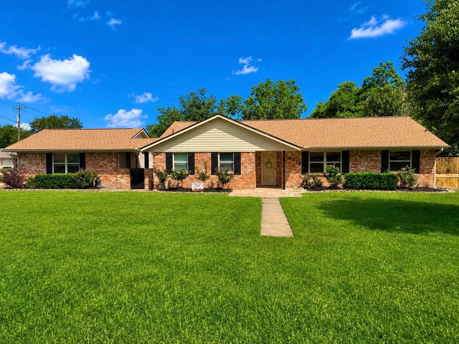 Property photo for 6214 1st Street, Danbury, TX