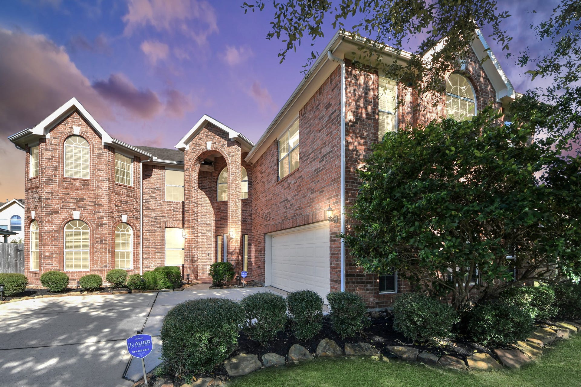 17418 Memorial Mills Drive, Spring, TX 77379 Explore this stunning residence in Memorial Creek Estates! Located at 17418 Memorial Mills, this spacious property features five bedrooms, four bathrooms, formal living and dining rooms, a spacious family area, and private gameroom.