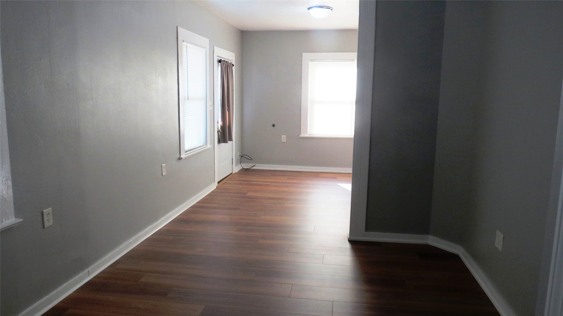 2809 Ball Street, #2, Galveston, TX 77550 LIVING ROOM