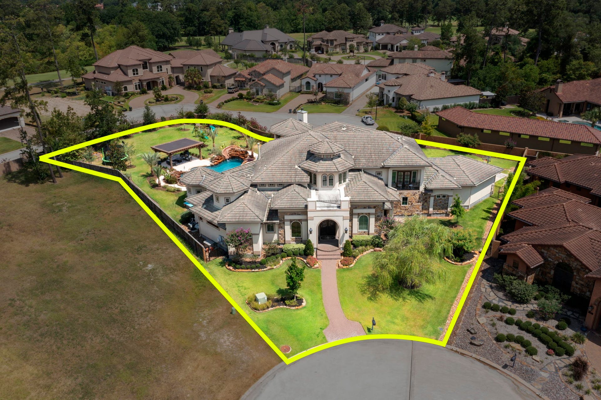 13 Pleasant Shadows Drive, Spring, TX 77389 13 Pleasant Shadows Drive, Spring, TX 77389