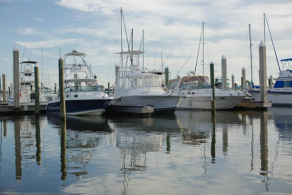 1 Fleming, Hitchcock, TX 77563 Full service state-of-the-art marina can accommodate a variety of boats including pleasure crafts up to 125'
