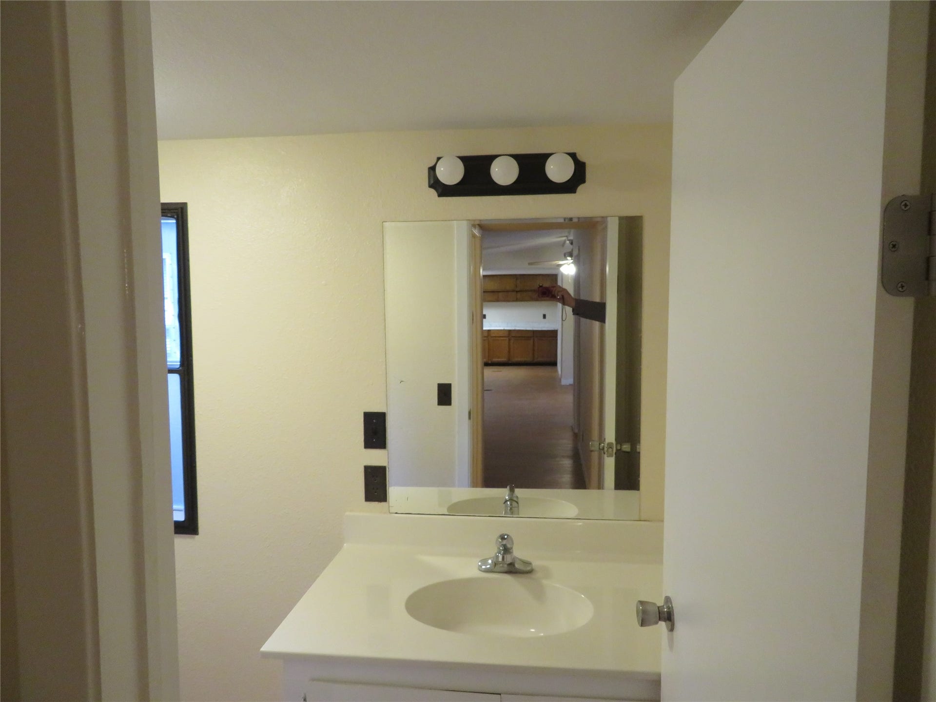 14141 Shadow Bay Drive, Willis, TX 77318 14141 Shadow Bay Drive, Willis, TX 77318