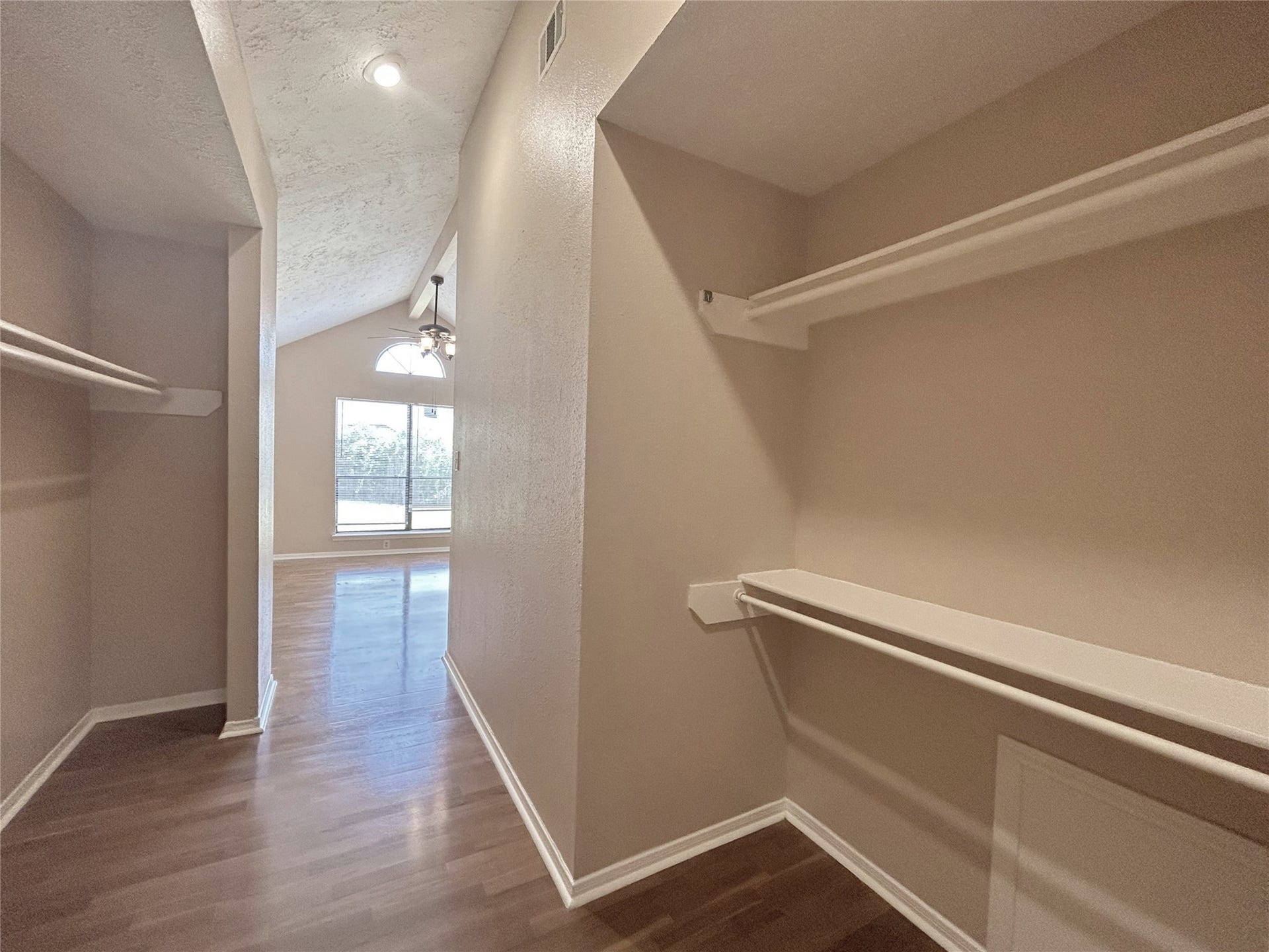 7703 Valera Lane, Houston, TX 77083 7703 Valera Lane, Houston, TX 77083