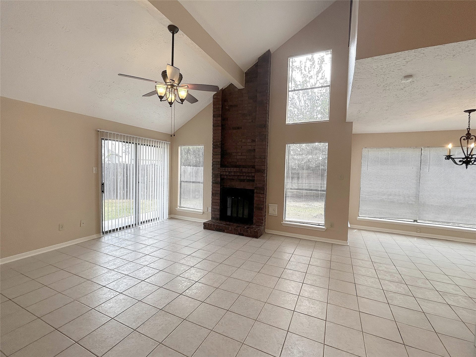 7703 Valera Lane, Houston, TX 77083 7703 Valera Lane, Houston, TX 77083