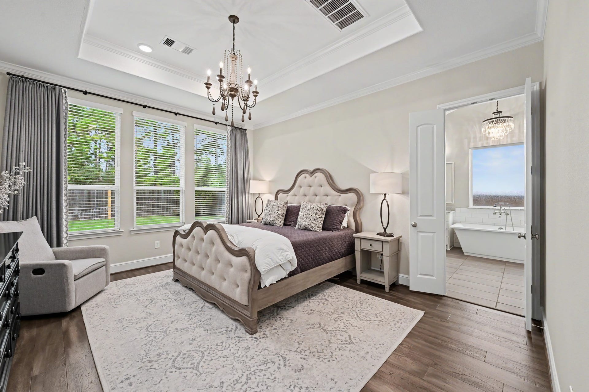 35 W Sawyer Ridge Drive, The Woodlands, TX 77389 35 W Sawyer Ridge Drive, The Woodlands, TX 77389