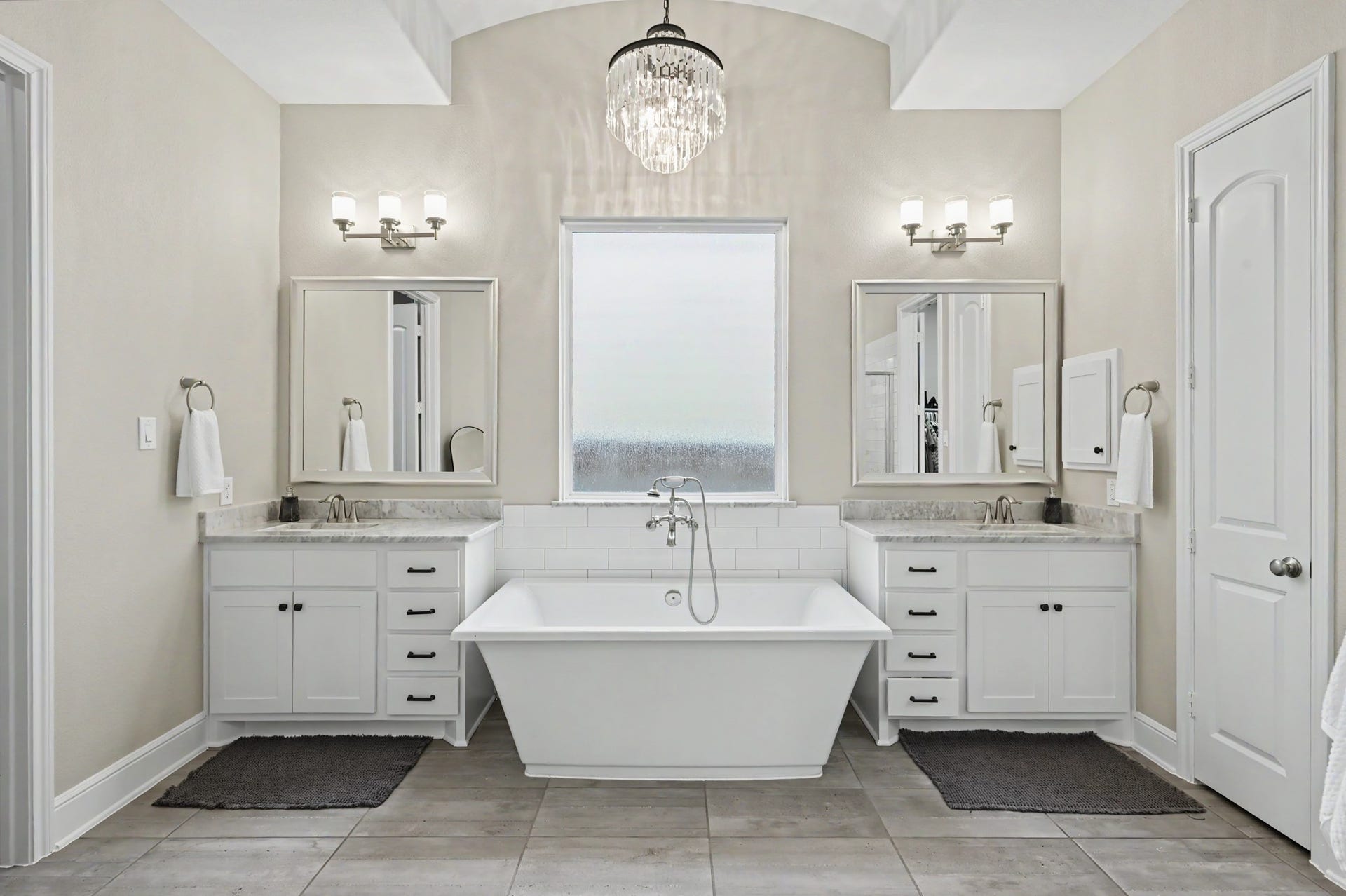 35 W Sawyer Ridge Drive, The Woodlands, TX 77389 35 W Sawyer Ridge Drive, The Woodlands, TX 77389