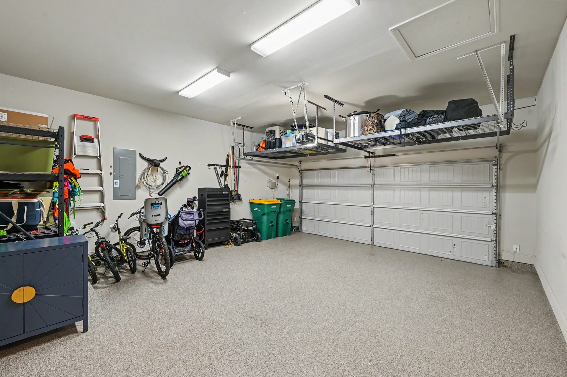 35 W Sawyer Ridge Drive, The Woodlands, TX 77389 35 W Sawyer Ridge Drive, The Woodlands, TX 77389