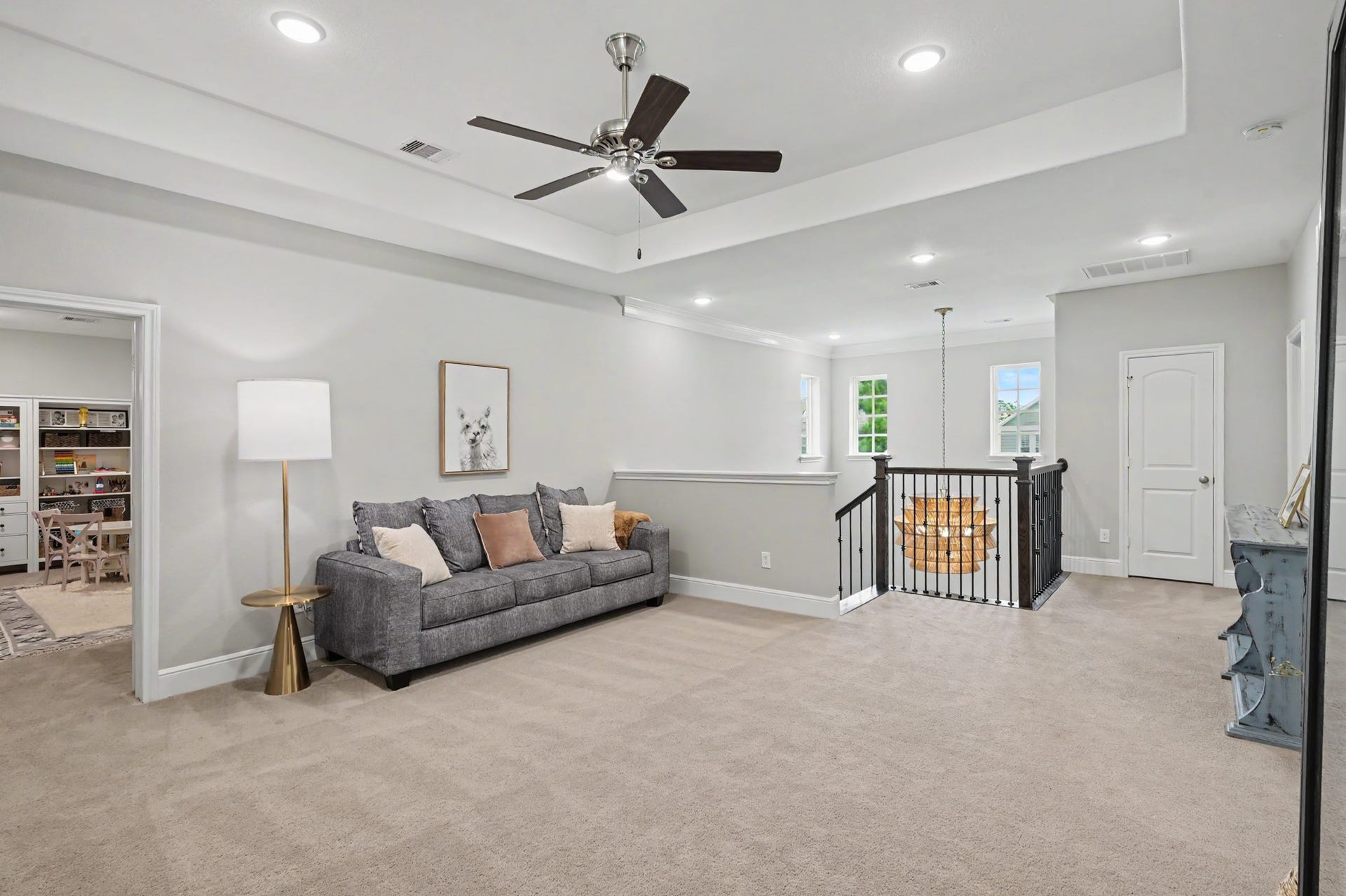 35 W Sawyer Ridge Drive, The Woodlands, TX 77389 35 W Sawyer Ridge Drive, The Woodlands, TX 77389