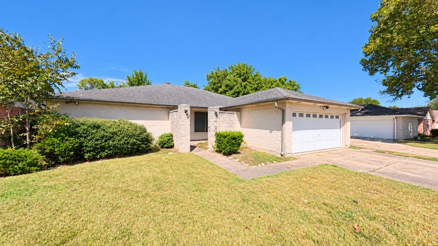 Property photo for 10007 Shell Rock Road, La Porte, TX