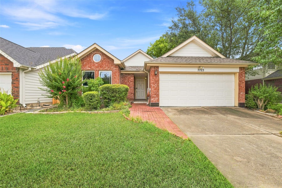 Property photo for 7723 Valera Lane, Houston, TX