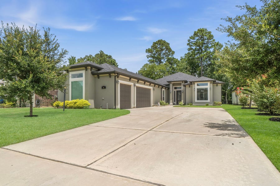 Property photo for 91 Wyndemere Drive, Montgomery, TX