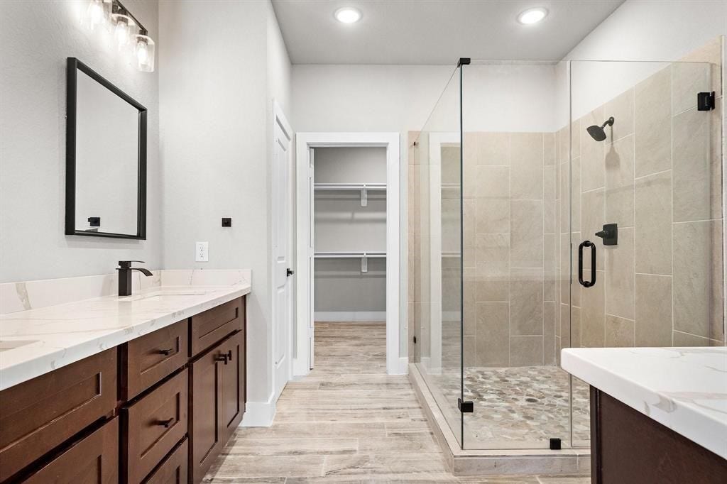 228 W 28th Street, Houston, TX 77008 228 W 28th Street, Houston, TX 77008