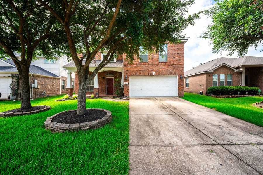 Property photo for 2931 Silver Landing Lane, Dickinson, TX