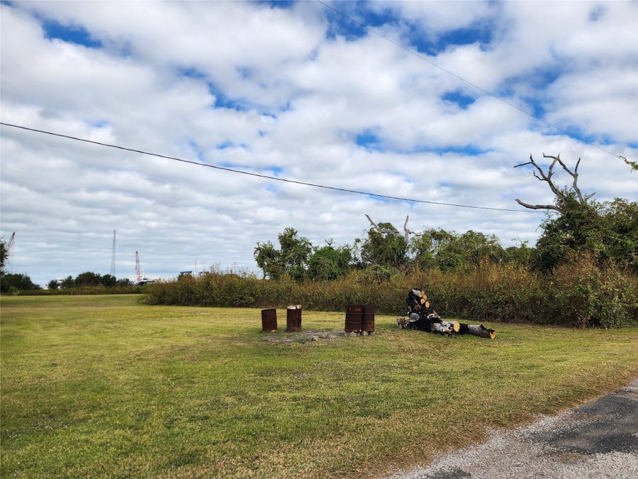 Property photo for 1509 Nelson Ave, Port Bolivar, TX