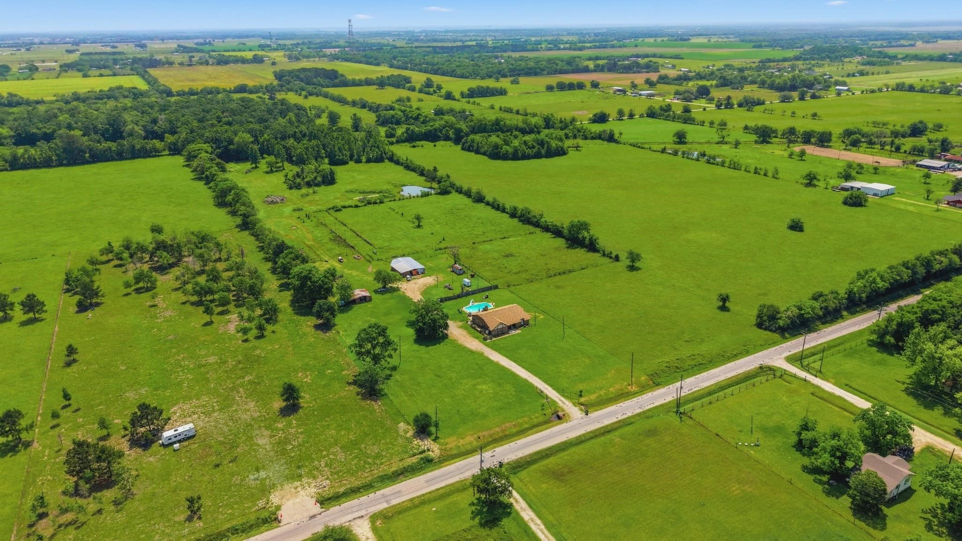 597 County Road 612, Dayton, TX 77535 597 County Road 612, Dayton, TX 77535