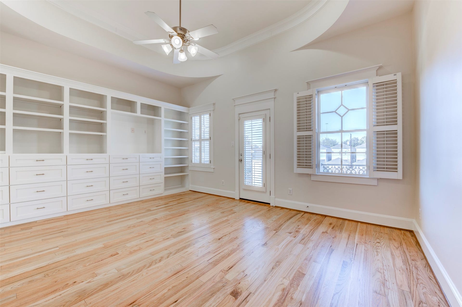 728 E 27th Street, Houston, TX 77009