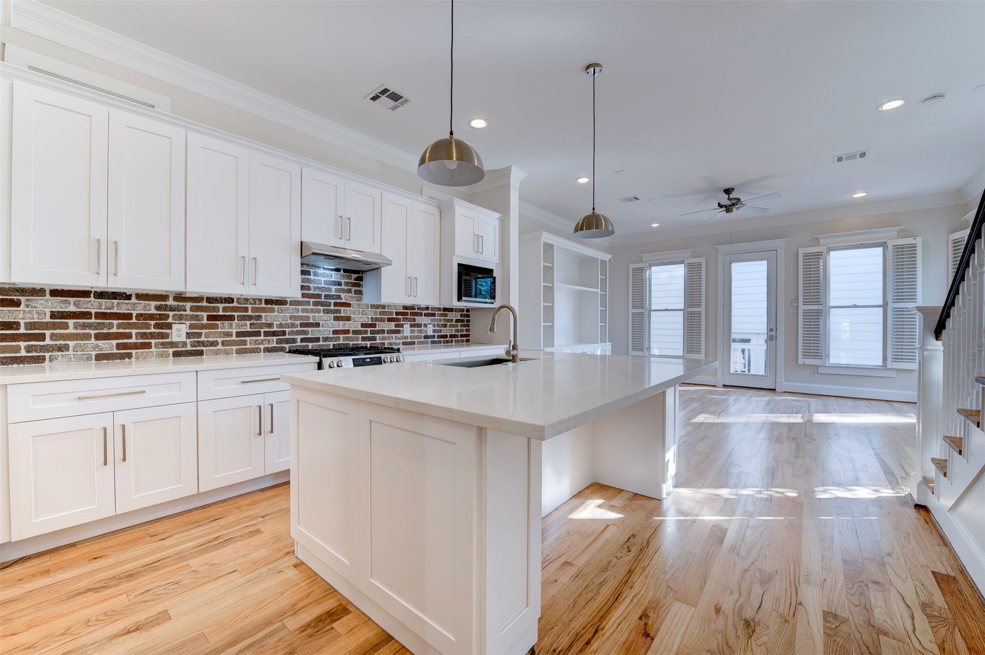 728 E 27th Street, Houston, TX 77009