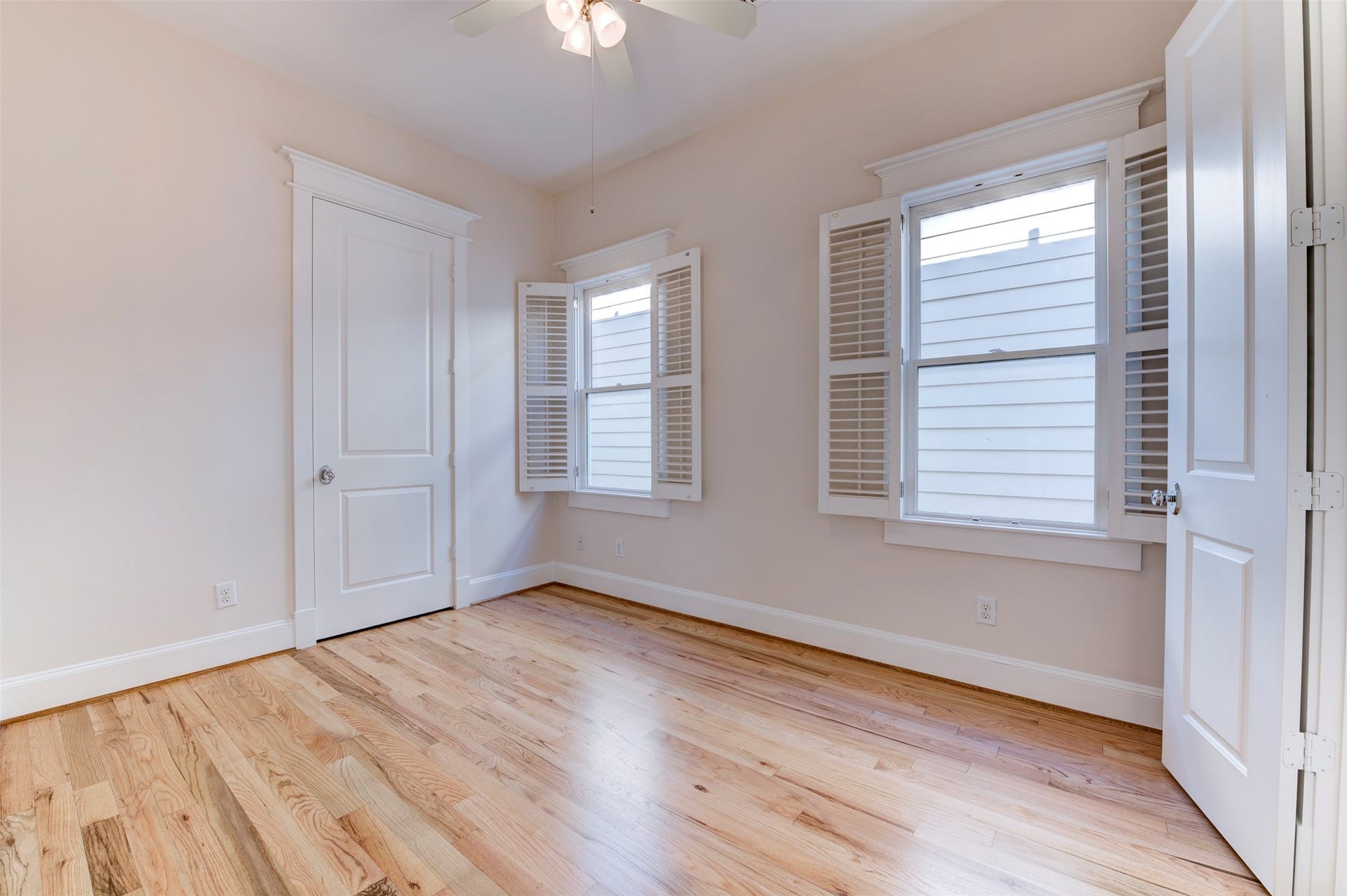 728 E 27th Street, Houston, TX 77009