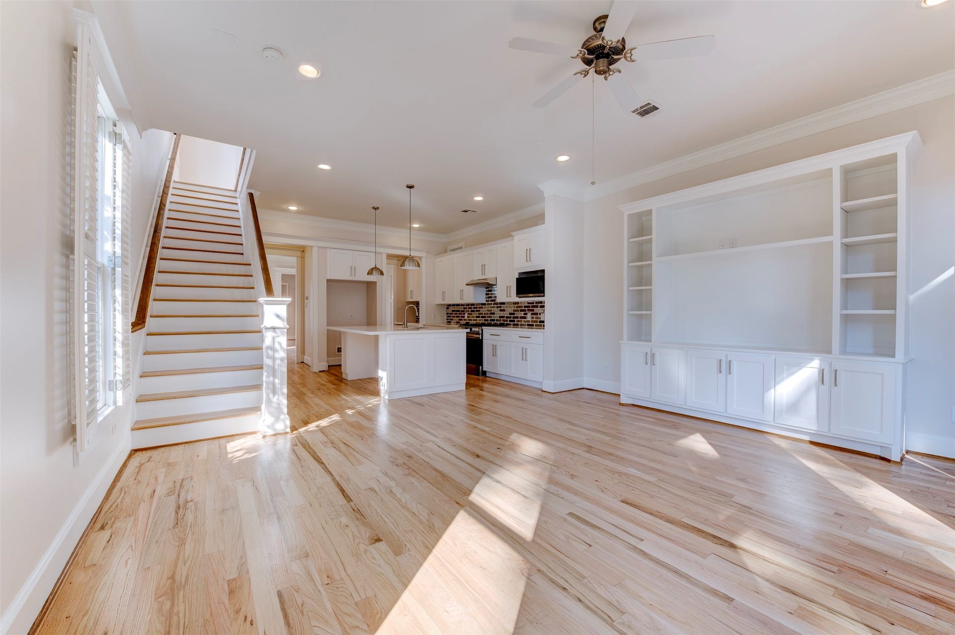 728 E 27th Street, Houston, TX 77009