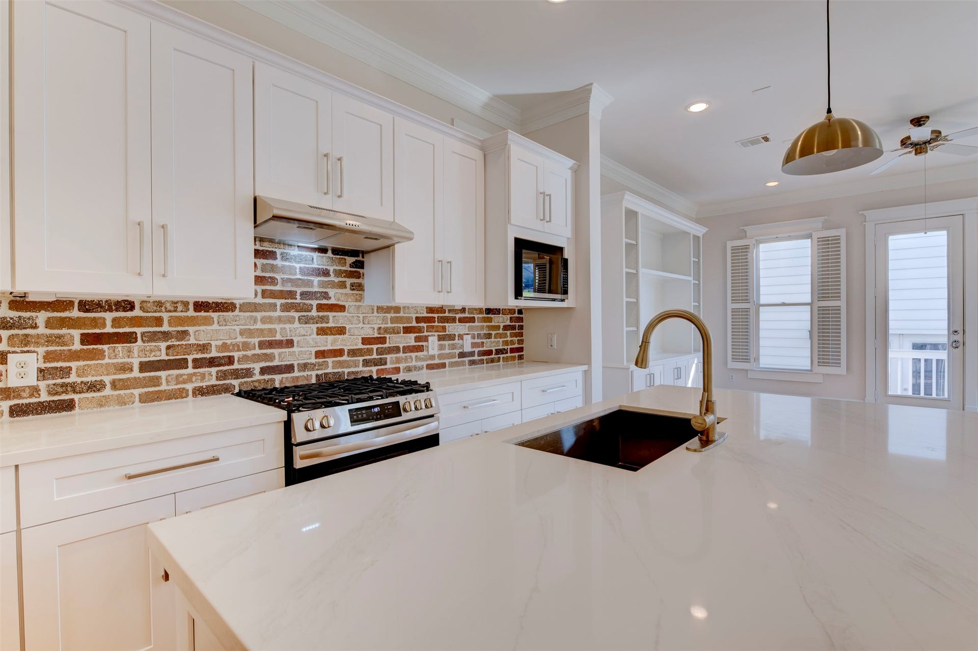 728 E 27th Street, Houston, TX 77009