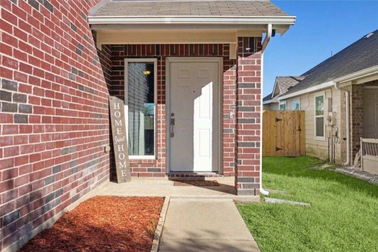 13903 Calm Wind Way, Houston, TX 77045 13903 Calm Wind Way, Houston, TX 77045