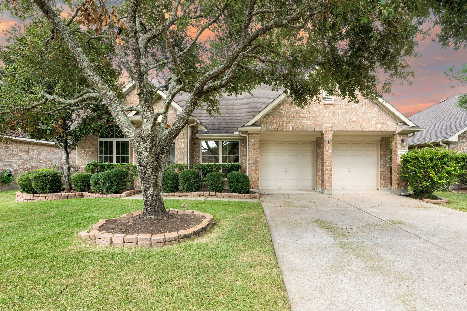 2618 Parkbriar Lane, Pearland, TX 77584 2618 Parkbriar Lane, Pearland, TX 77584