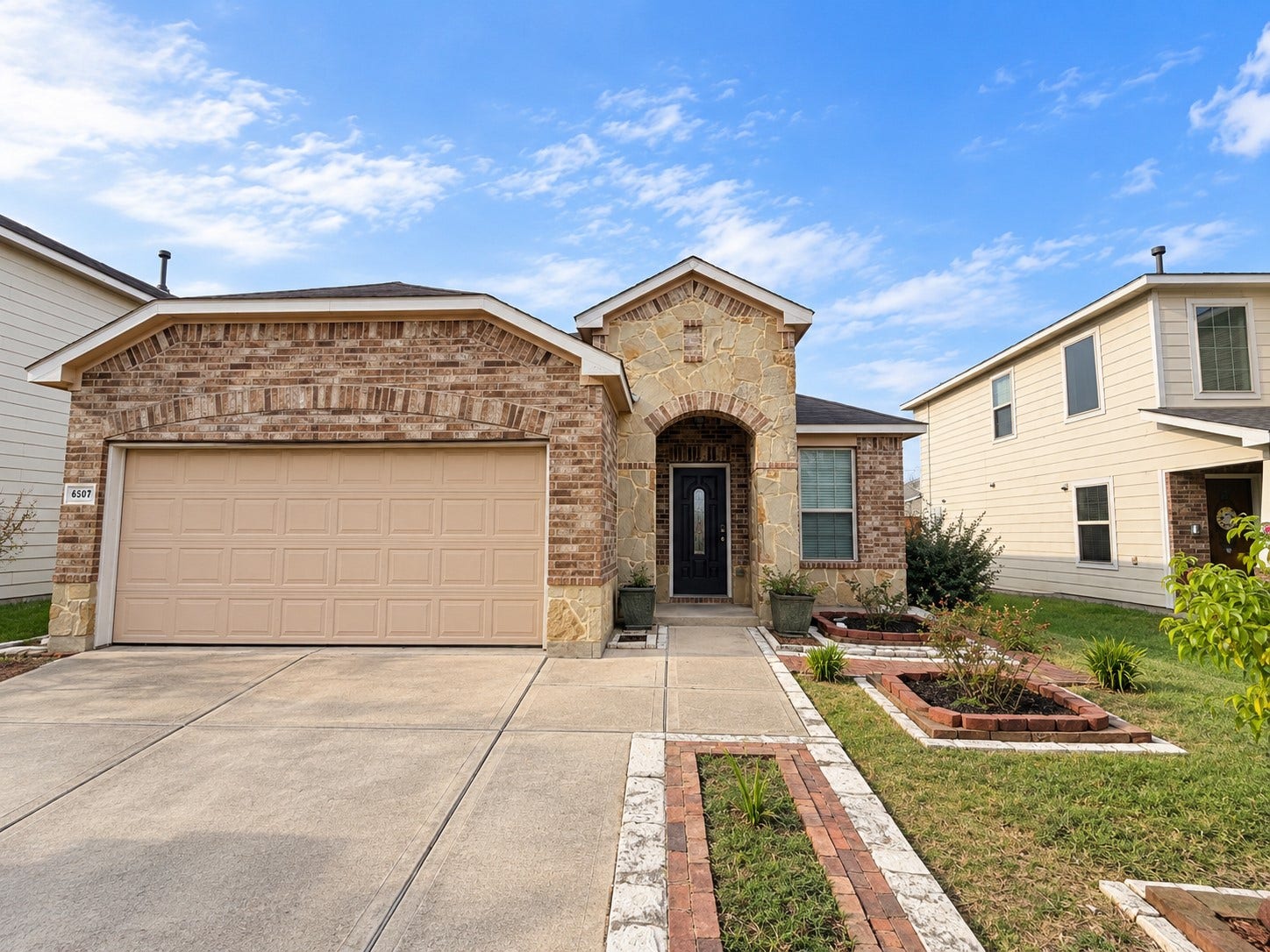 6507 Dayridge Lane, Houston, TX 77048 Exterior