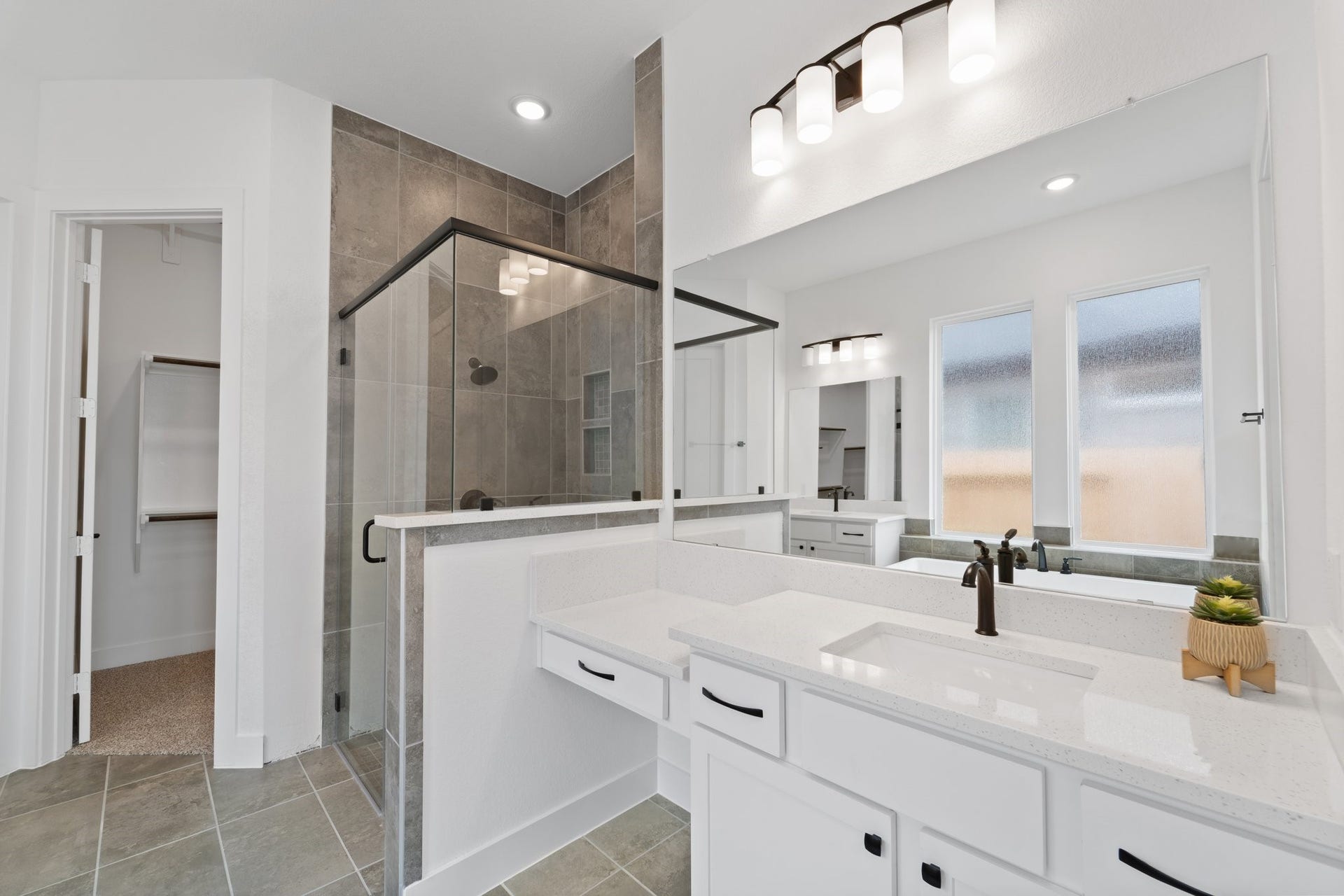 Photos are REPRESENTATIVE of the home /floor plan and are NOT of the actual home.  Selections, features, and room options vary.