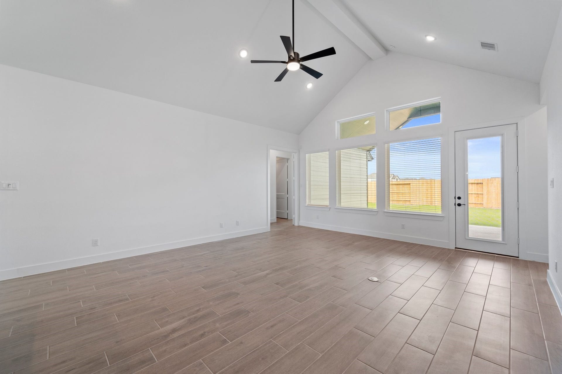 Photos are REPRESENTATIVE of the home /floor plan and are NOT of the actual home.  Selections, features, and room options vary.
