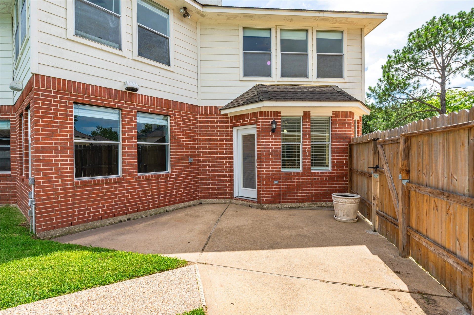 3124 Sand Shadow Drive, League City, TX 77573 3124 Sand Shadow Drive, League City, TX 77573
