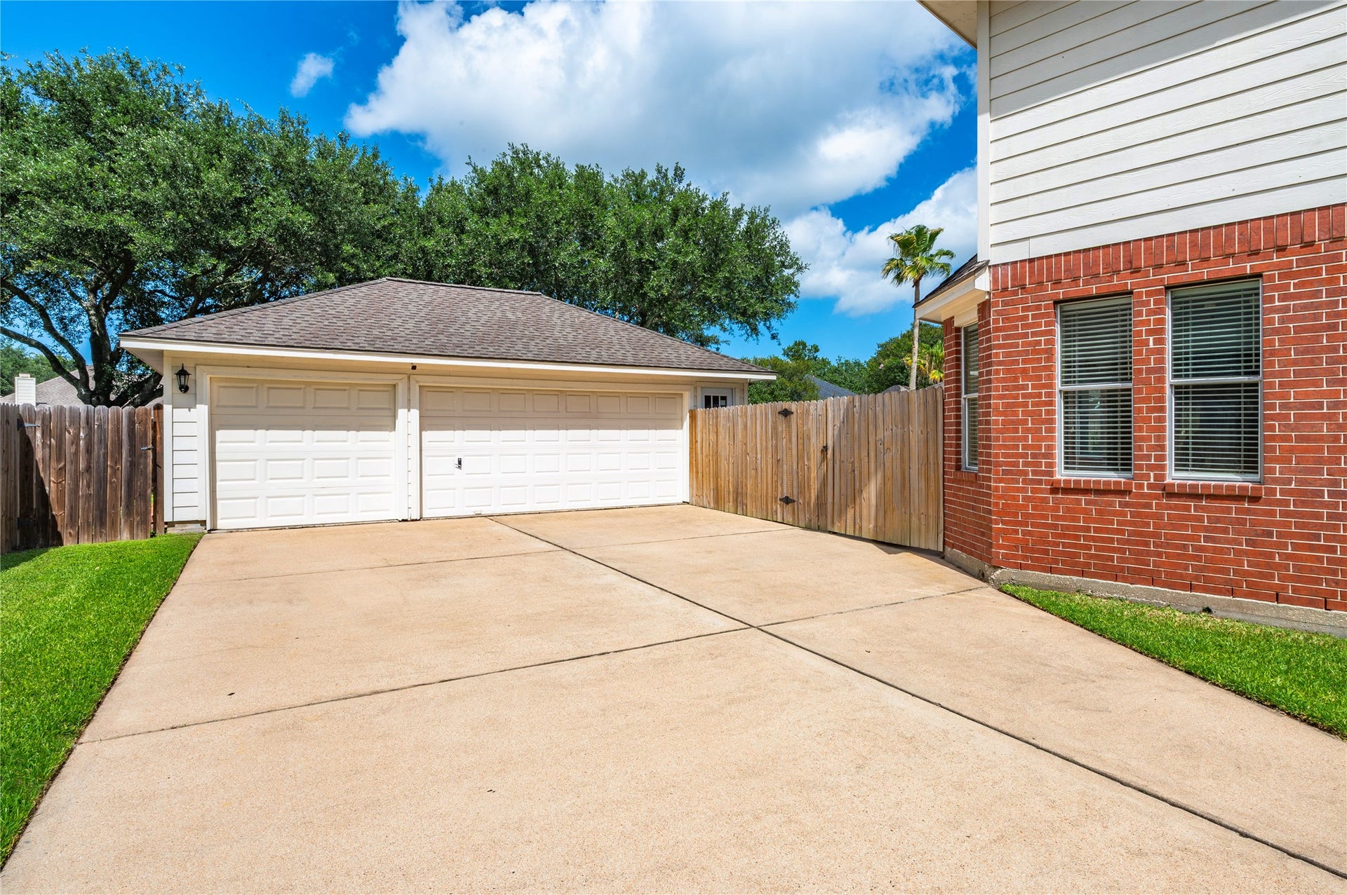 3124 Sand Shadow Drive, League City, TX 77573 3124 Sand Shadow Drive, League City, TX 77573