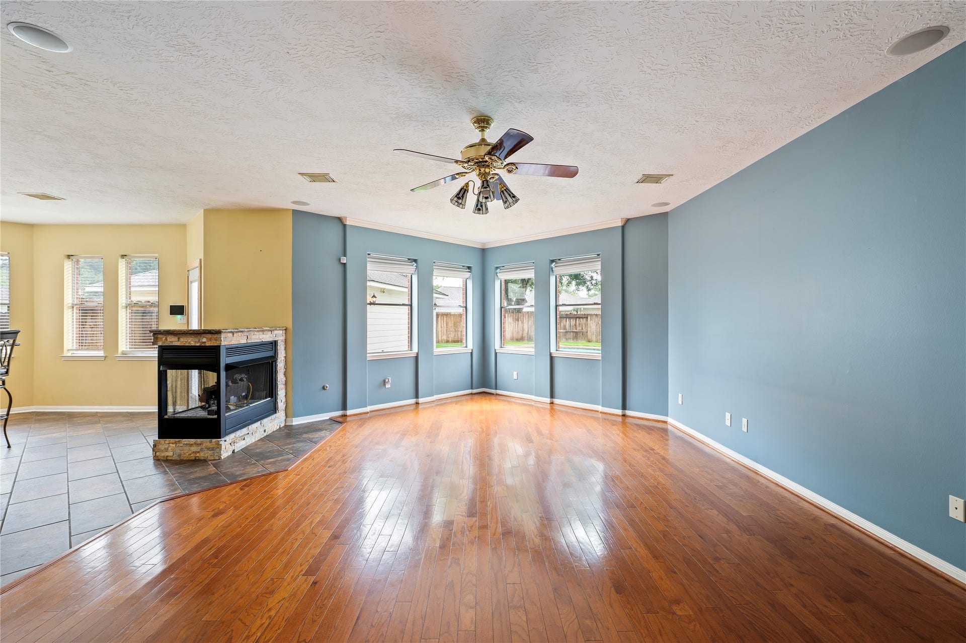 3124 Sand Shadow Drive, League City, TX 77573 3124 Sand Shadow Drive, League City, TX 77573