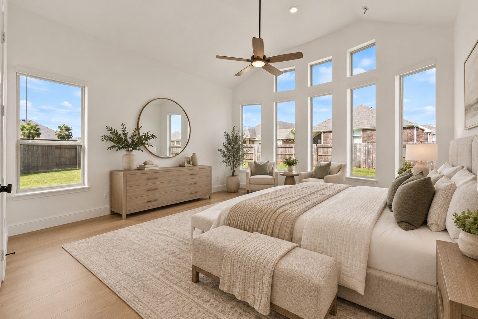 3013 Shelly Bayou Court, League City, TX 77573 Primary Suite with an abundance of natural light
