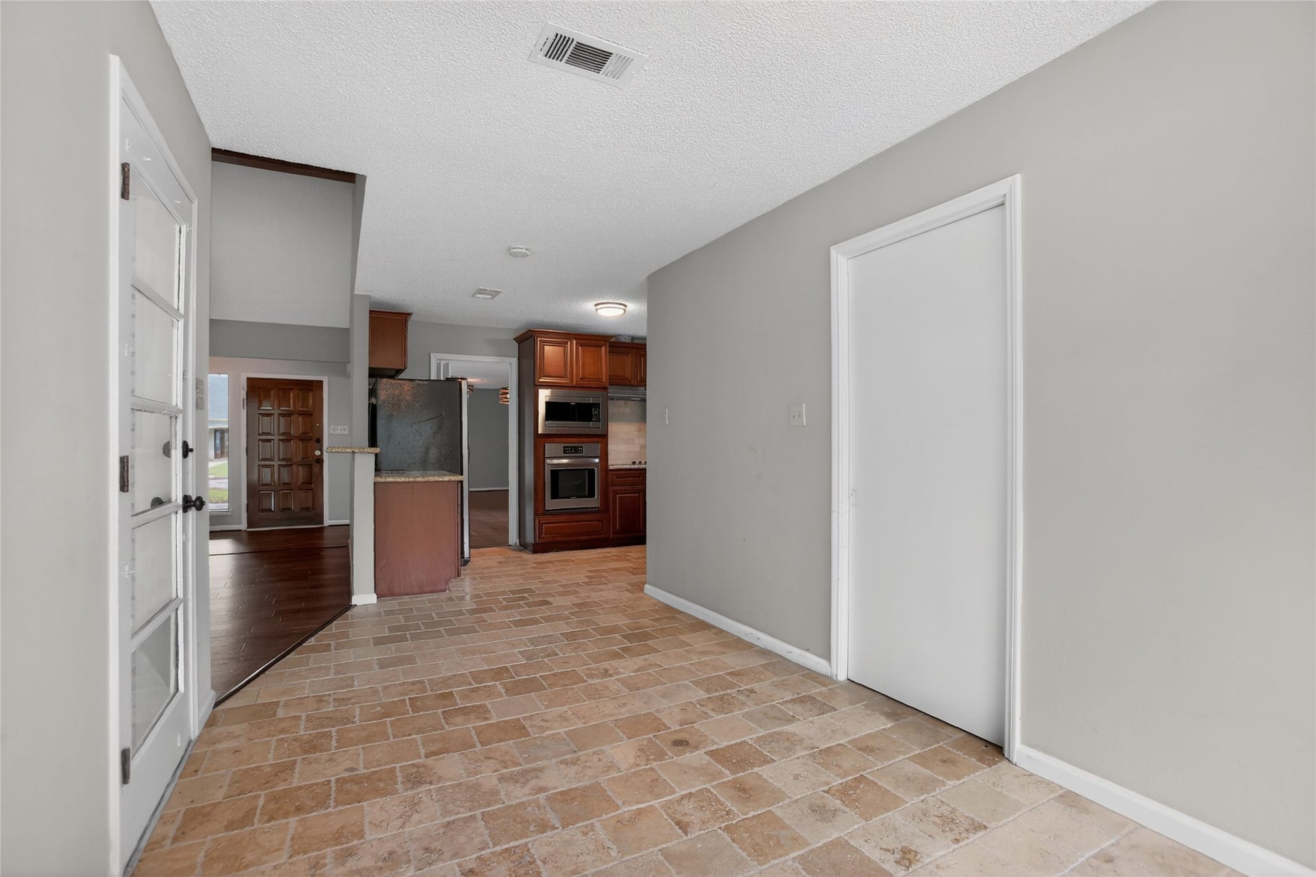 1927 HIDDEN CREEK Drive, Kingwood, TX 77339 1927 HIDDEN CREEK Drive, Kingwood, TX 77339